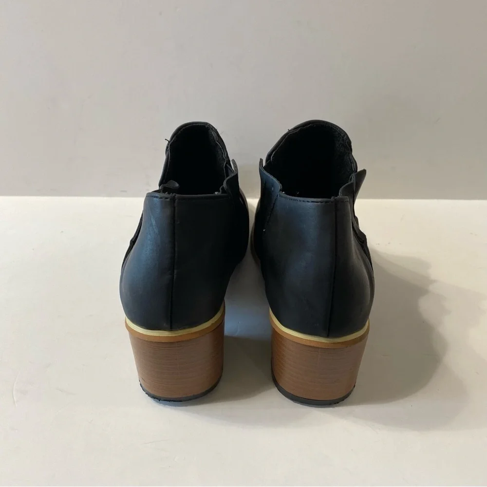 Black Faux Leather Square Heel Ankle Booties Size 5.5